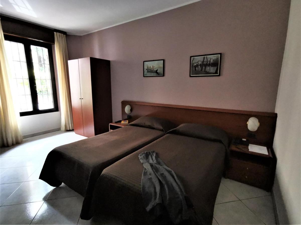 Hotel Venini Милан Экстерьер фото