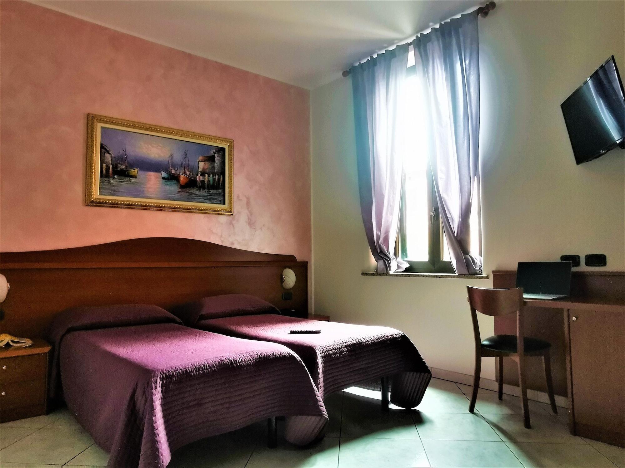 Hotel Venini Милан Экстерьер фото
