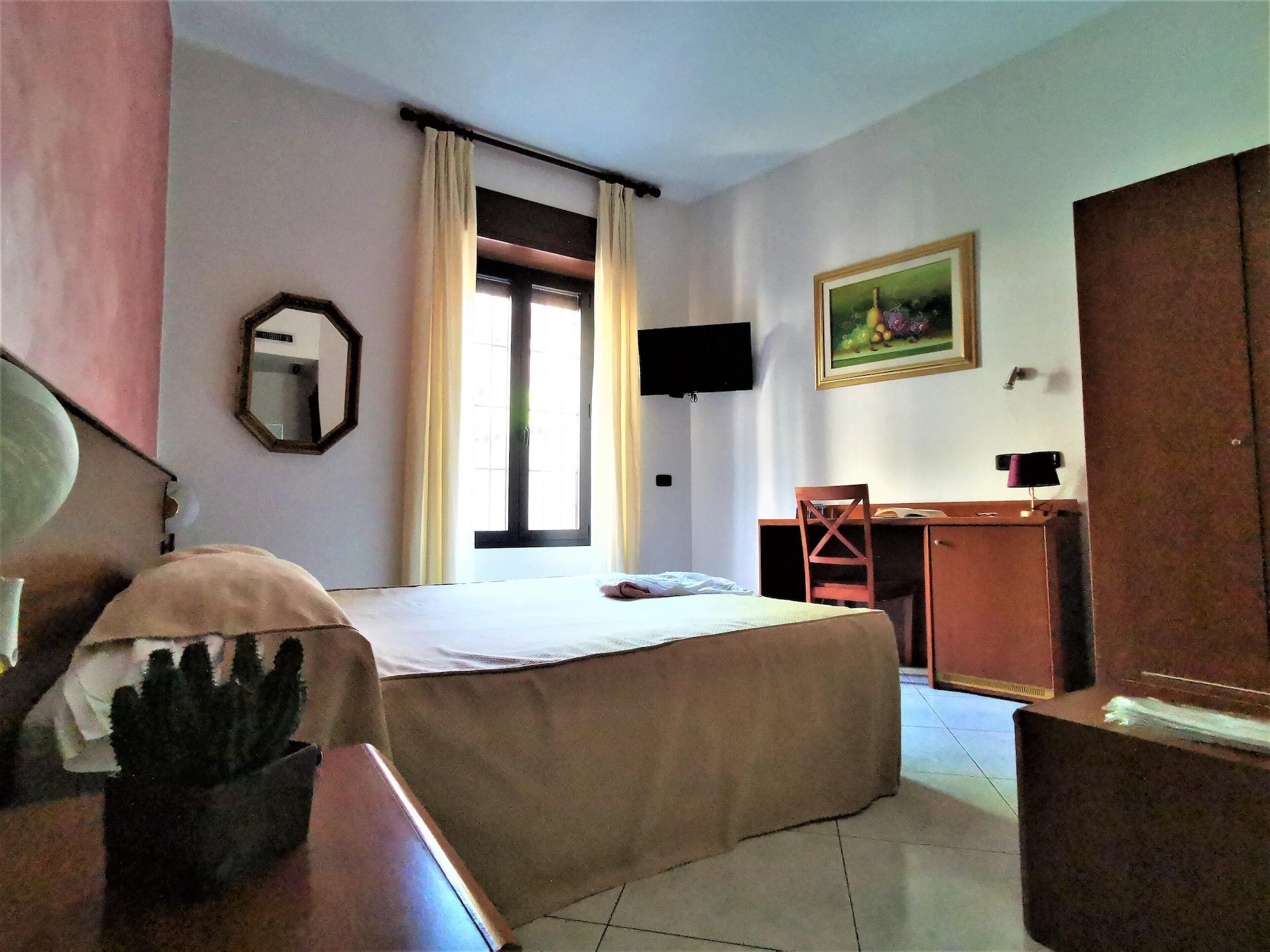 Hotel Venini Милан Экстерьер фото