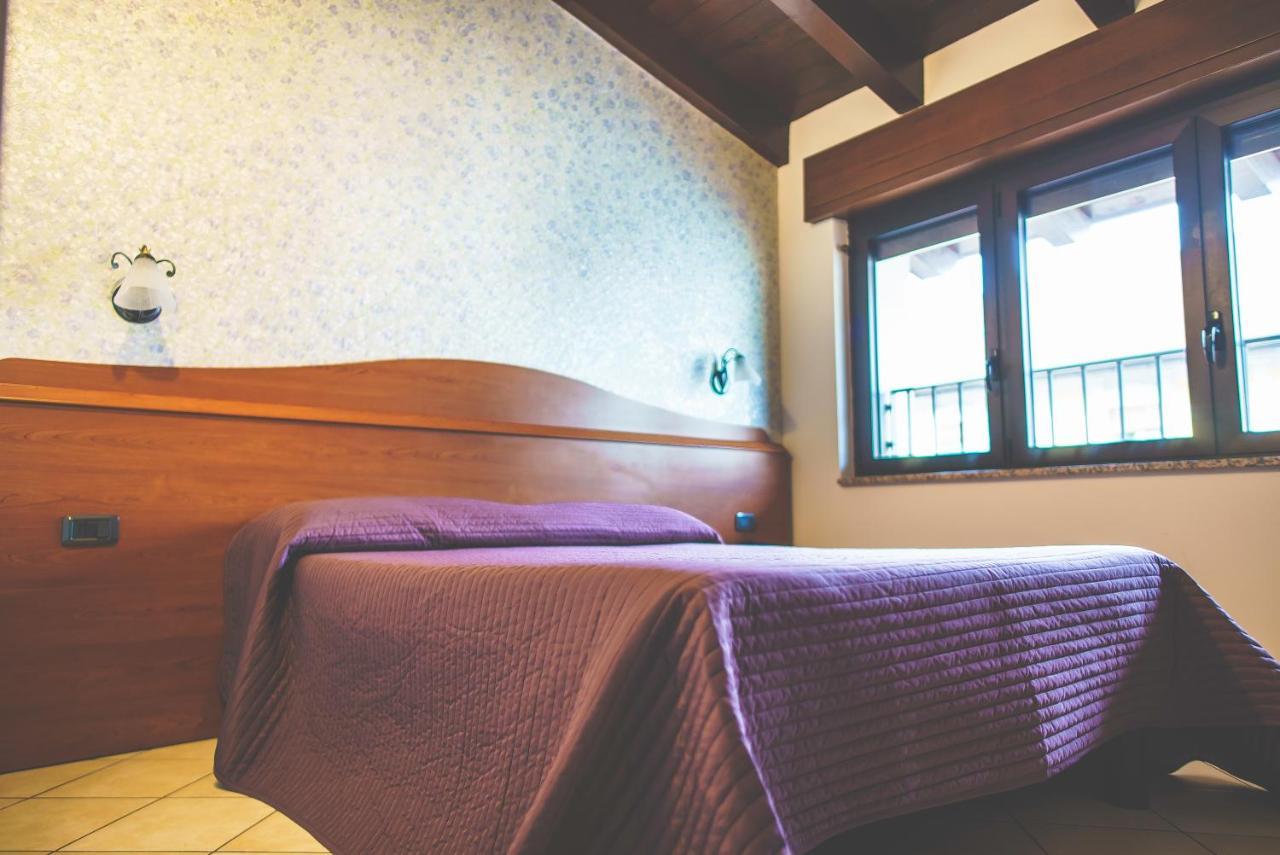 Hotel Venini Милан Экстерьер фото